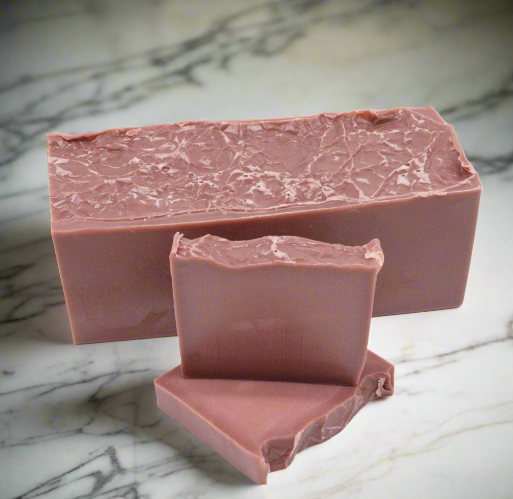 Raspberry Delight Soap Bar – Raspberry & Vanilla Cupcake Scent